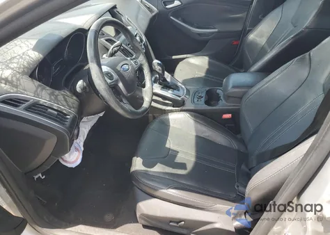 2013 Ford Focus Titanium из США, поврежденный, VIN 1FADP3J27DL343932